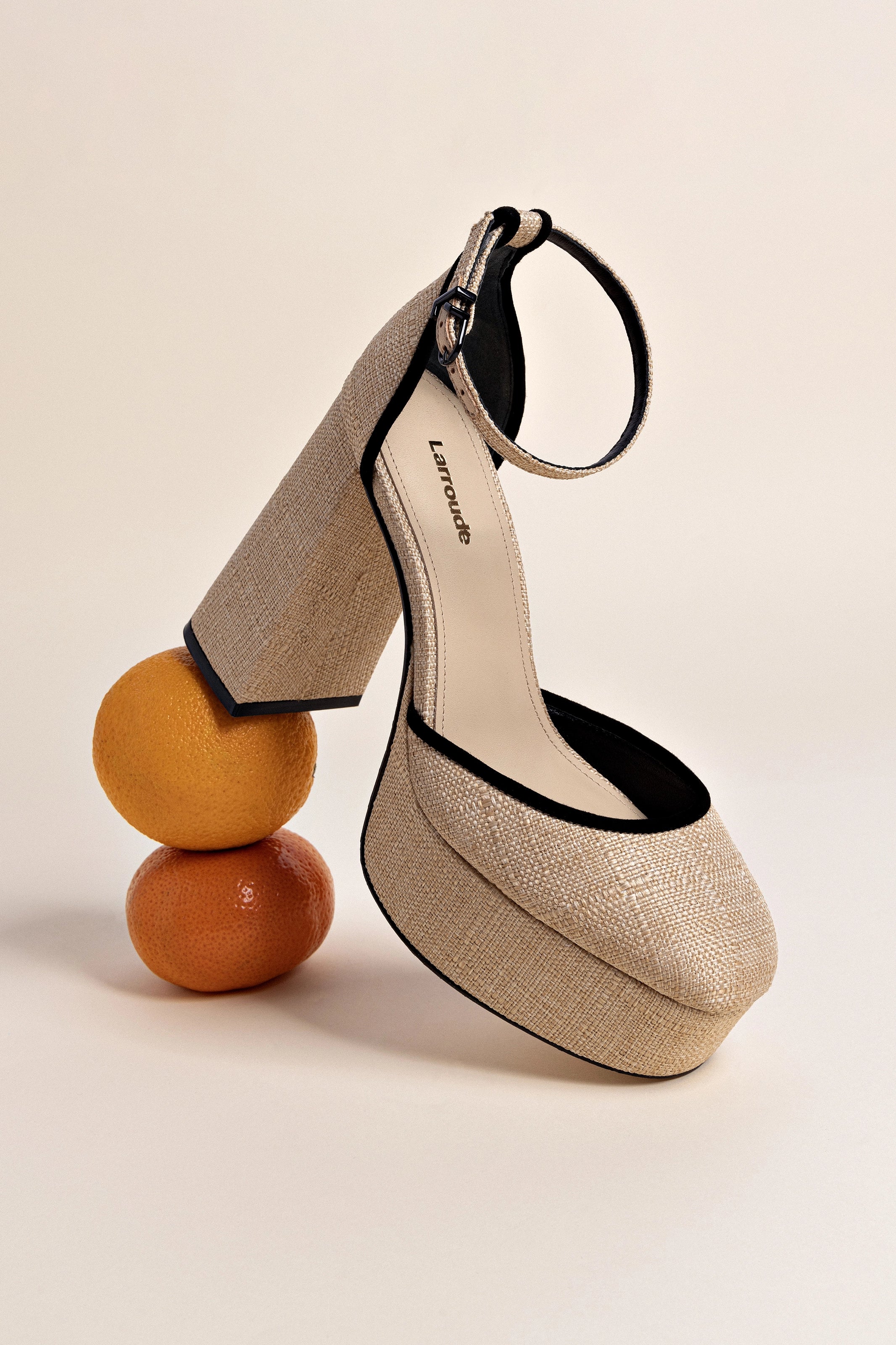 Ari Pump In Beige Raffia and Black Trimming - Image 2