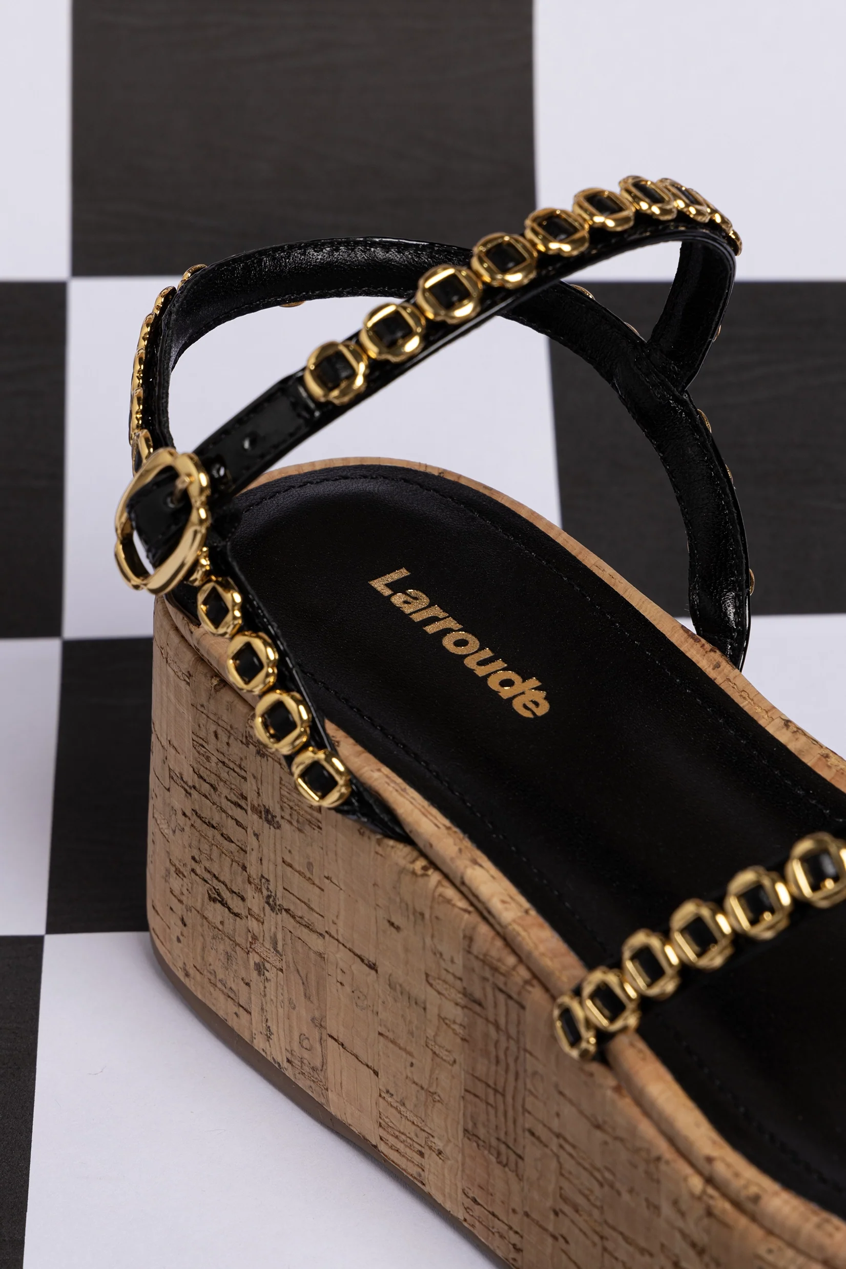 Gio Milanina Flatform In Black Patent Leather and Natural Cork - Image 6