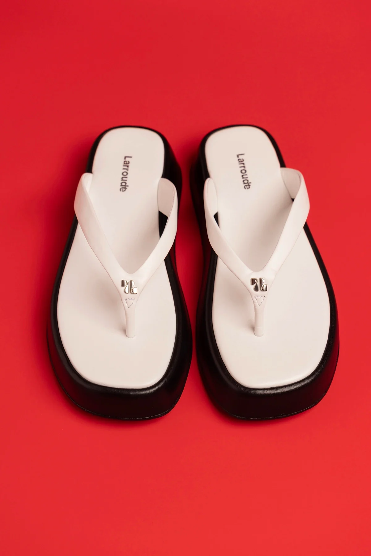 Roxy Thong Sandal Black and White Leather - Image 6