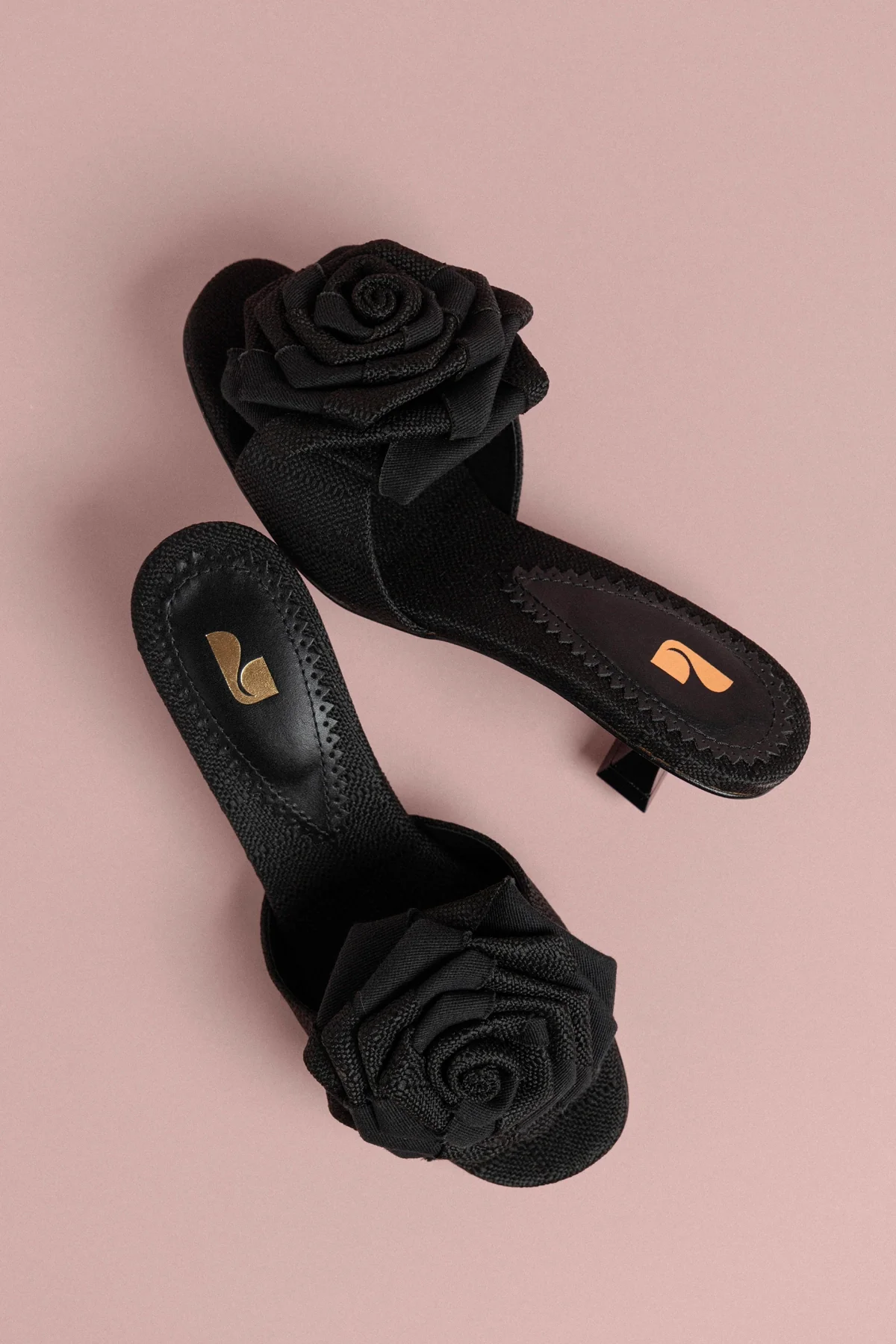 Scarlet Low Mule In Black Raffia - Image 5