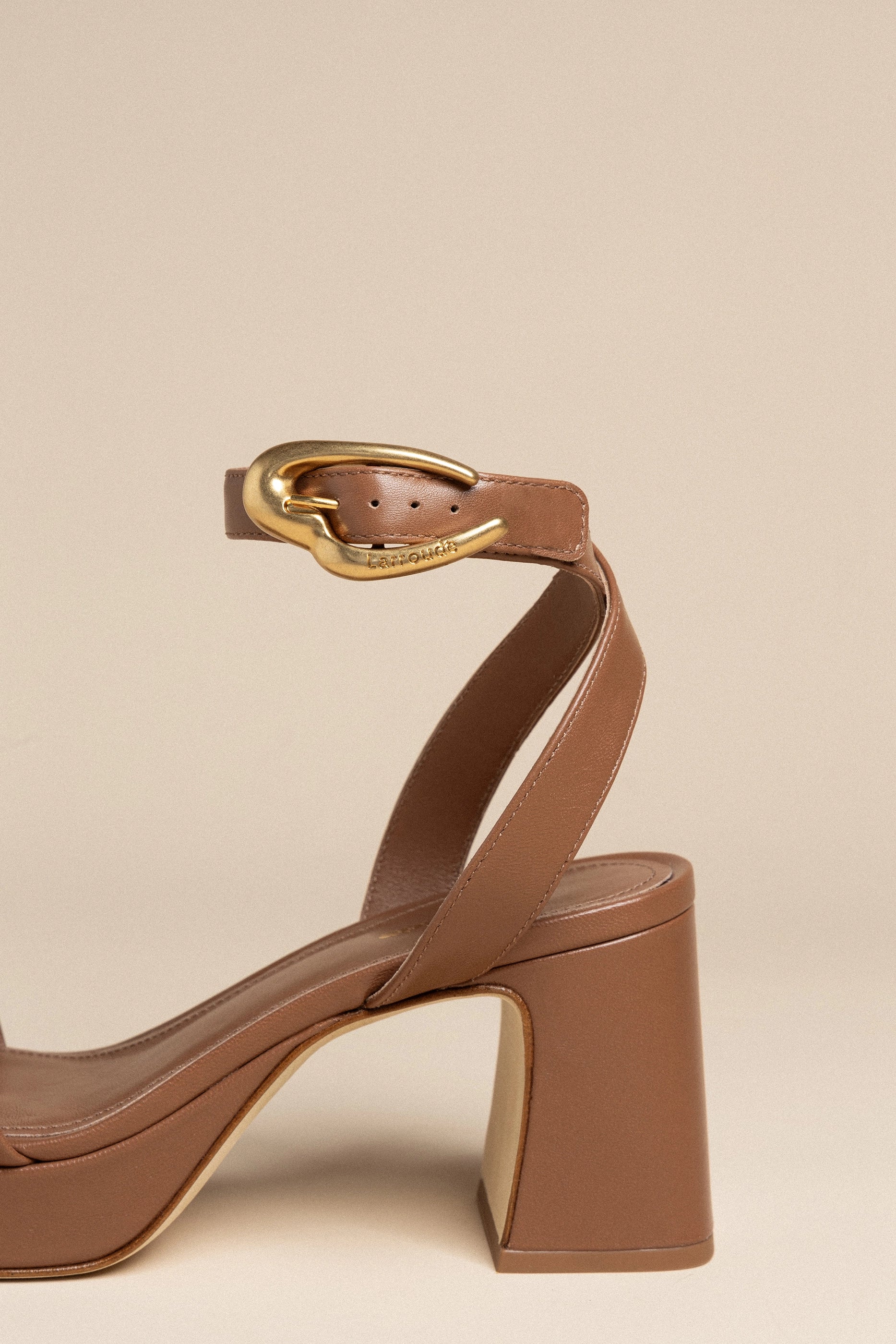 Dolly Verona Low Sandal In Caramel Leather - Image 6