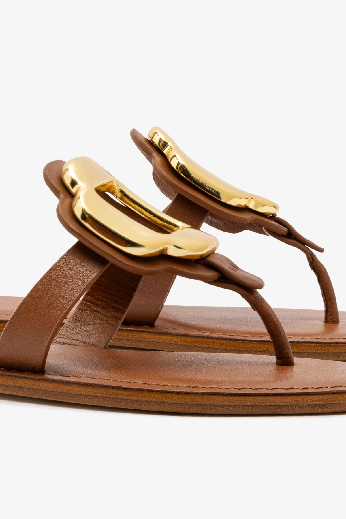 Margherita Thong Sandal in Caramel Leather and Gold Hardware - Image 4
