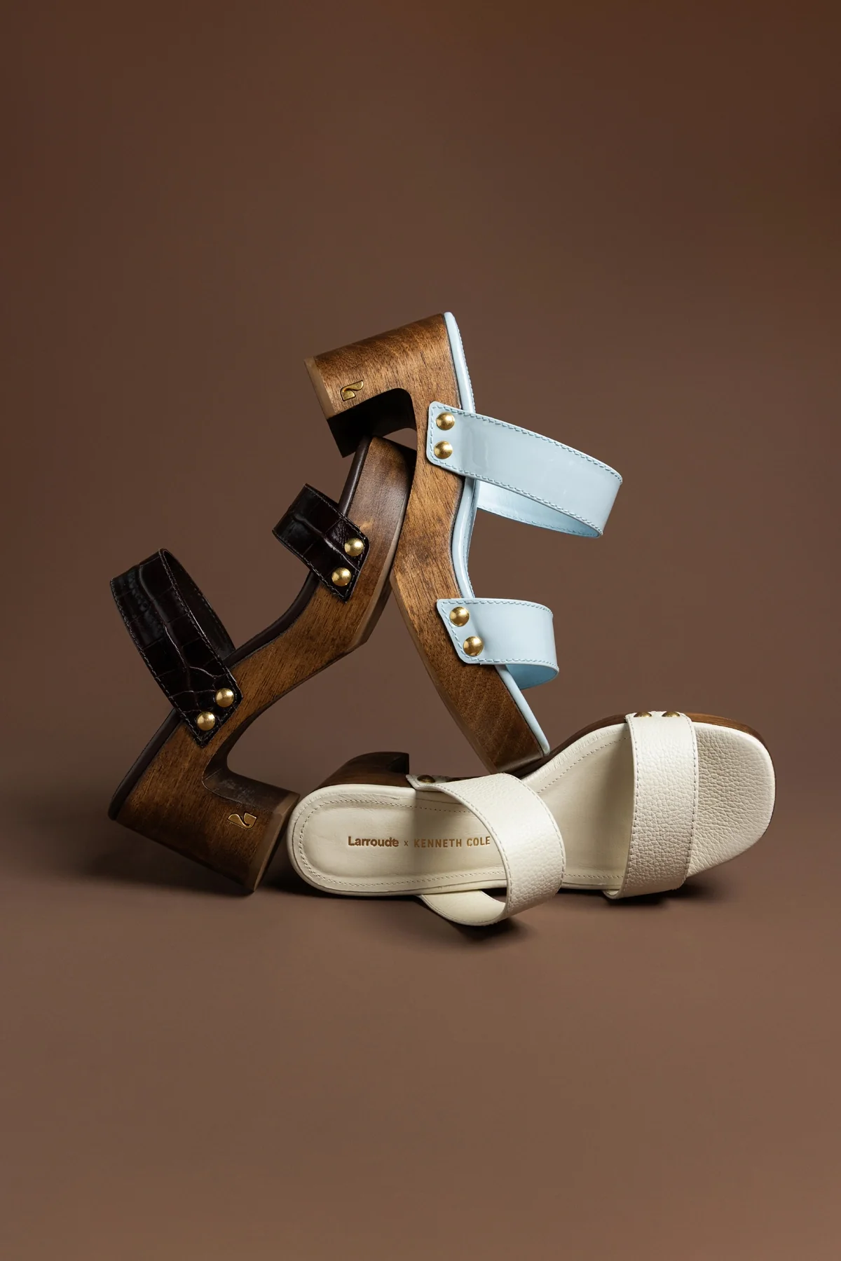 Larroudé x Kenneth Cole: Sandal Dark Oak Croco Leather - Image 2