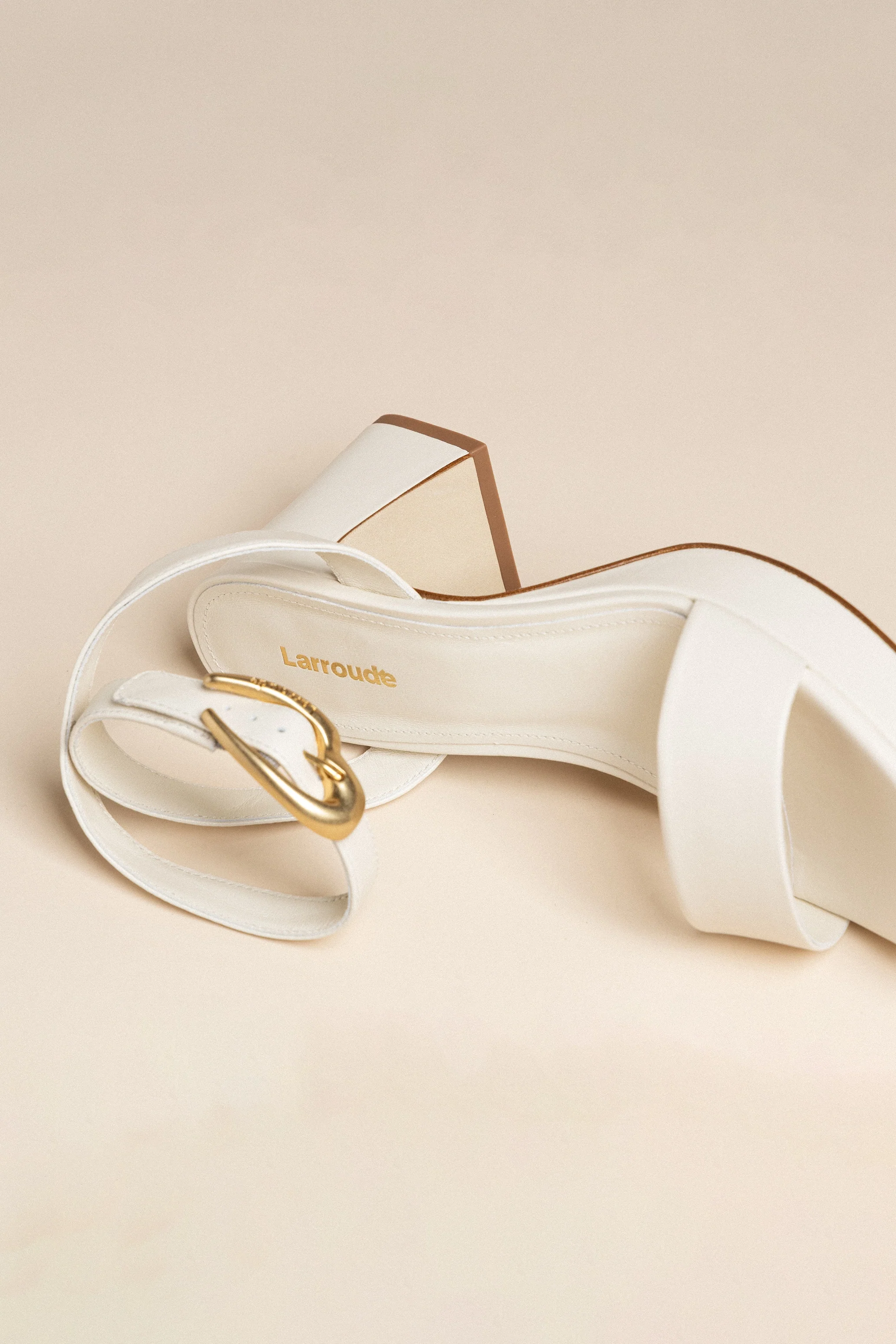 Dolly Verona Low Sandal In Ivory Leather - Image 6