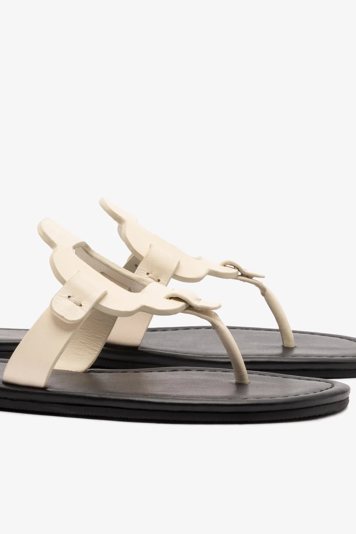 Margherita Thong Sandal In Ivory Leather - Image 4