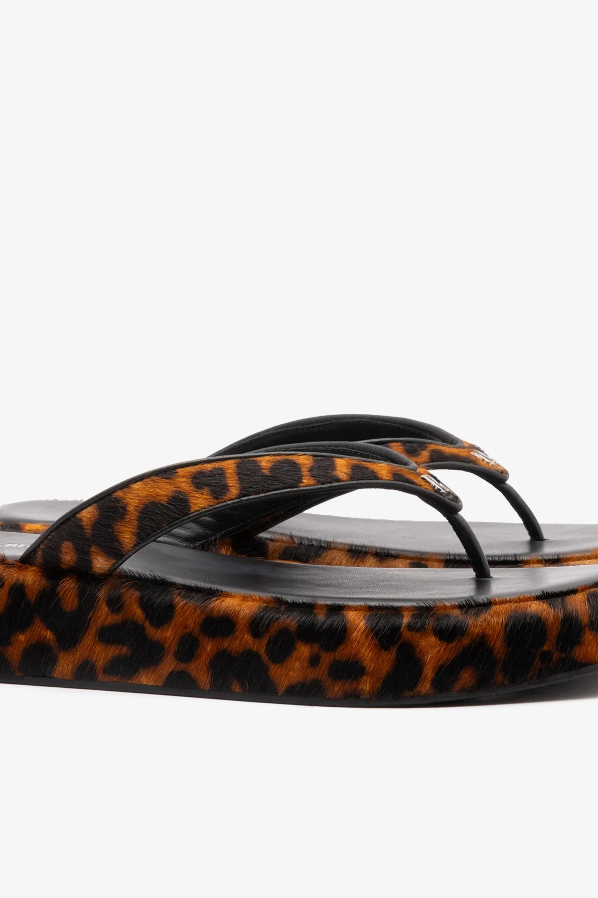 Roxy Thong Sandal Leopard Leather - Image 4