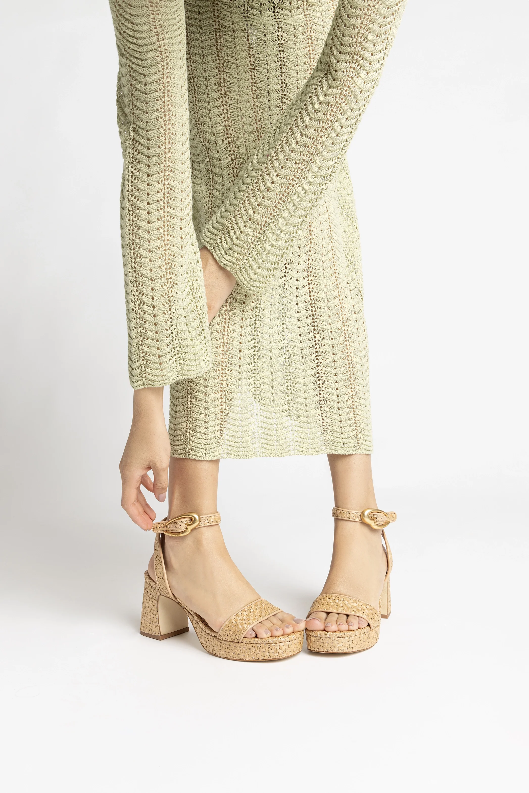 Dolly Verona Low Sandal In Natural Raffia and Beige Leather - Image 2