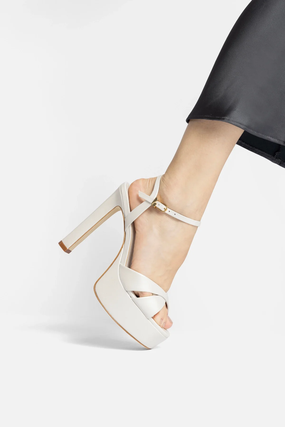 Bianca High Platform Sandal In Pearl Leather - Image 5