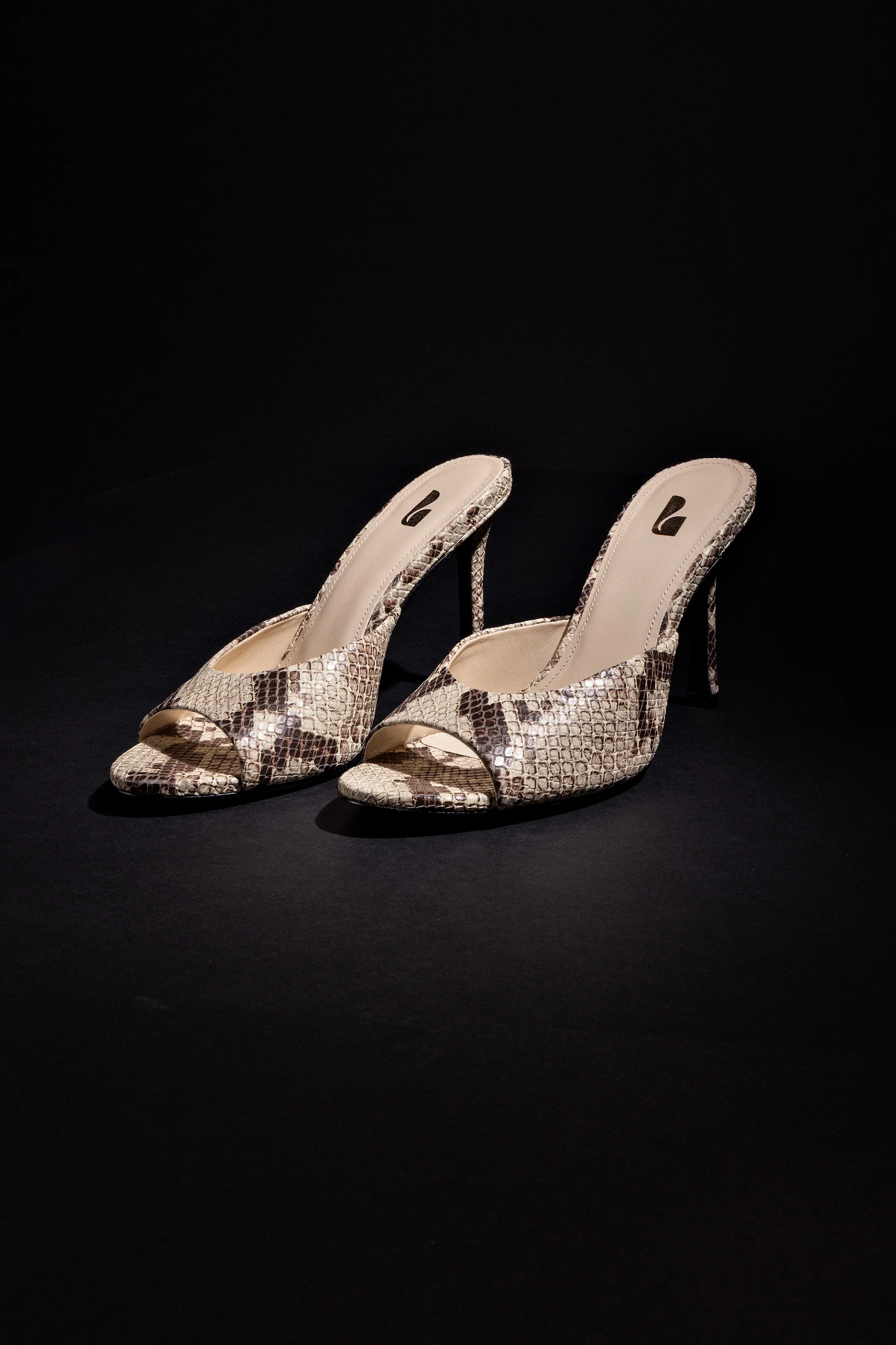 Jasmine Hi Mule In Snake Printed Neutral - Image 6